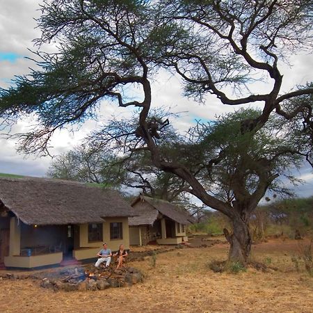 Severin Safari Camp Tsavo West National Park Exterior photo