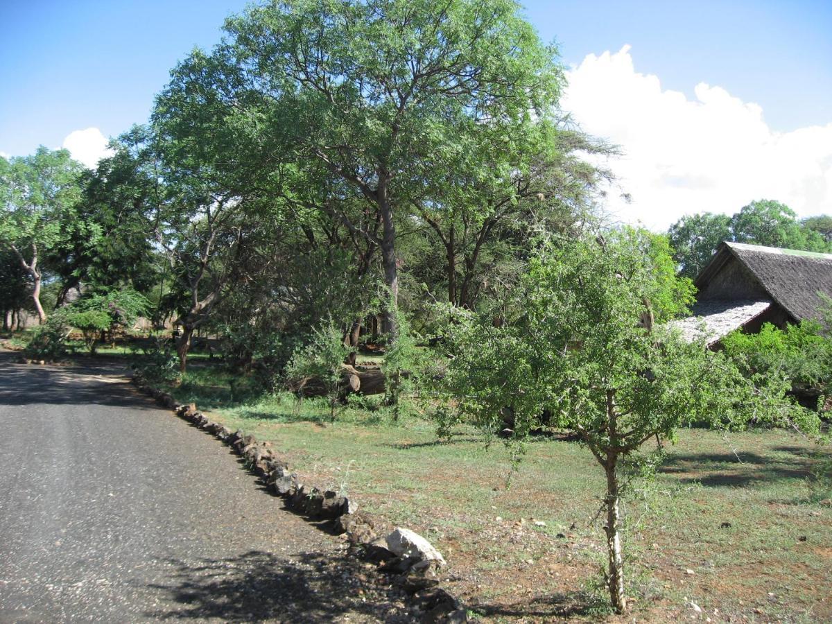 Severin Safari Camp Tsavo West National Park Exterior photo